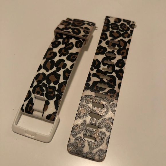 BRAND NEW FITBIT VERSA WATCH BANDS - Picture 3 of 5